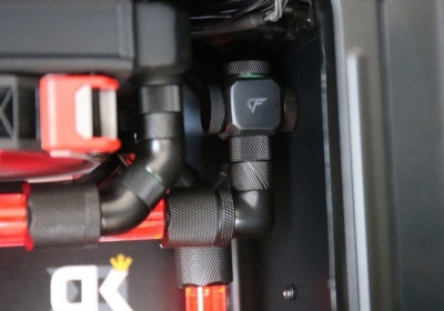 Gigabyte Watercooled PC casemod by DeKamodder