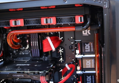 Gigabyte Watercooled PC casemod by DeKamodder