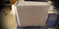 Obelisk, criptografía/estampado exterior